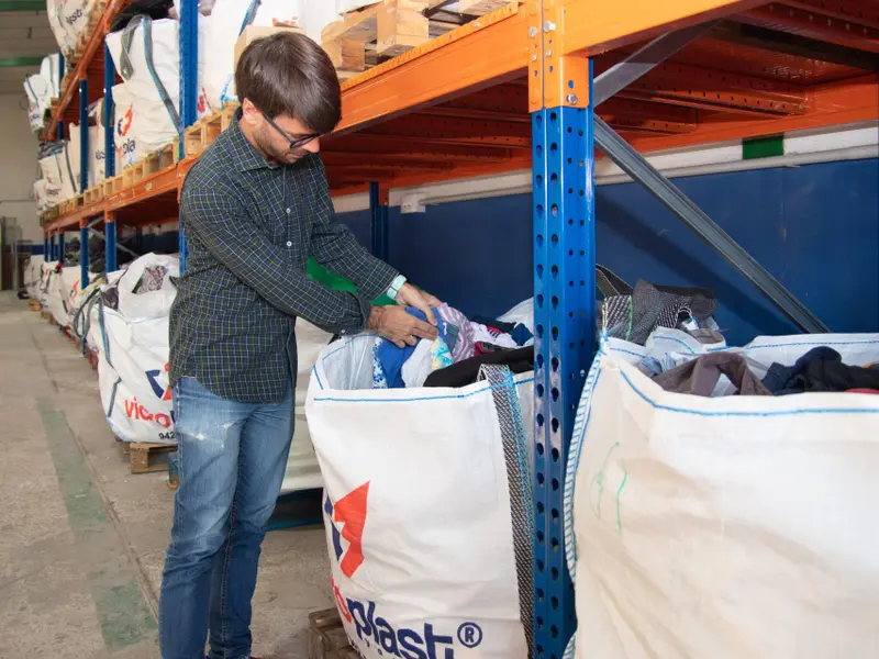 El aumento del tráfico ilícito de residuos textiles se convierte en una grave amenaza ambiental