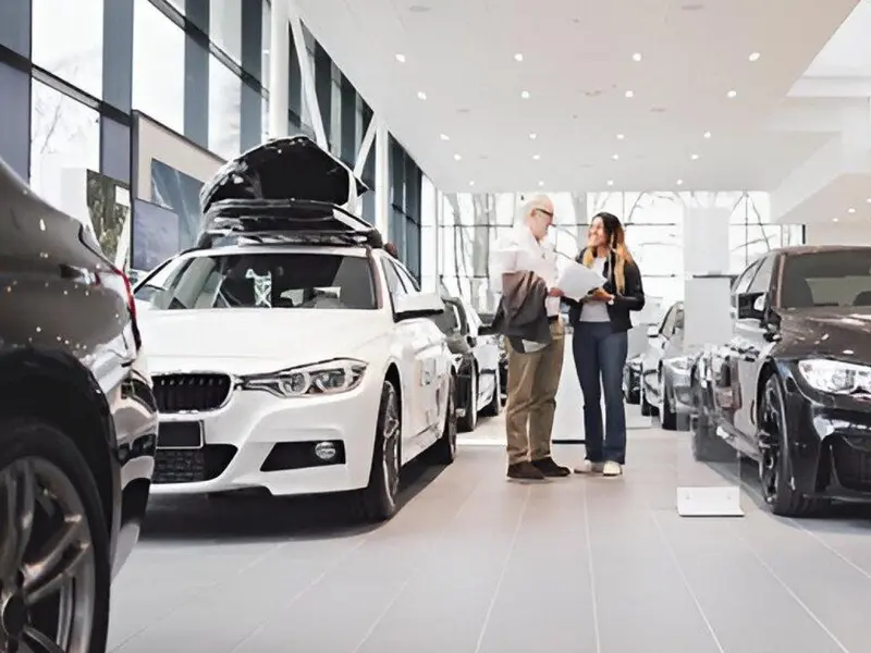 El mercado automovilístico español crece en ventas de coches híbridos y eléctricos