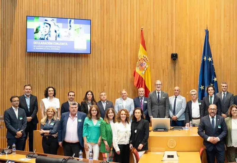 El sector eólico y municipios firman declaración para un desarrollo local sostenible