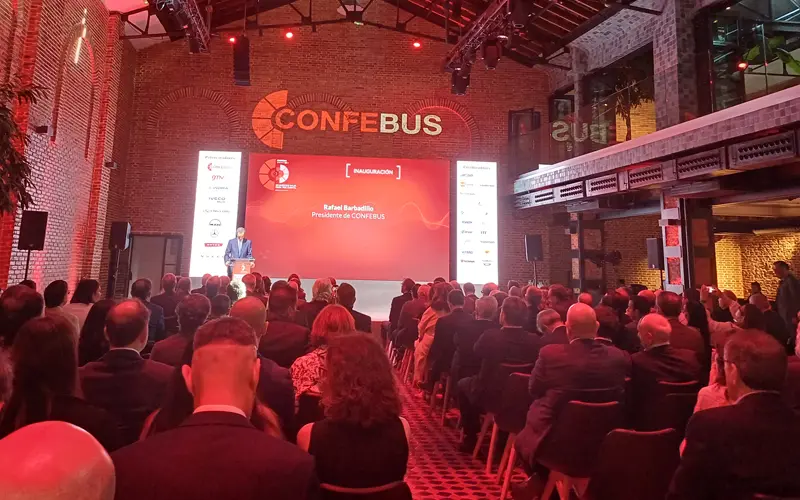 El Summit CONFEBUS 2026 destaca el autobús como clave para la movilidad sostenible