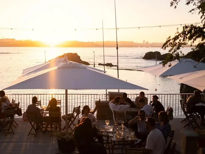 Disfruta de atardeceres y cervezas en Porto Alé, una terraza de Santa Cruz