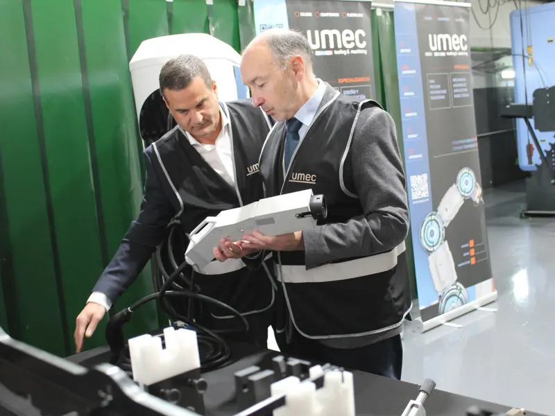 Umec presenta innovadoras mangueras de recarga inteligente para vehículos eléctricos