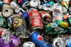 Un hombre recoge 450.000 envases y compra su casa gracias al reciclaje