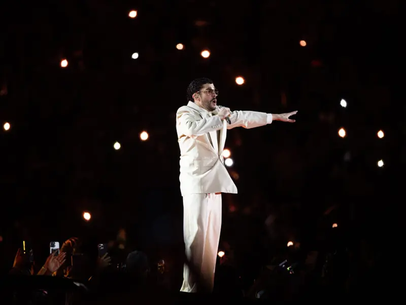 Bad Bunny alerta sobre el reciclaje de pilas en sus conciertos: un reto ambiental