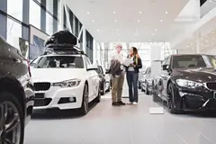 El mercado automovilístico español crece en ventas de coches híbridos y eléctricos