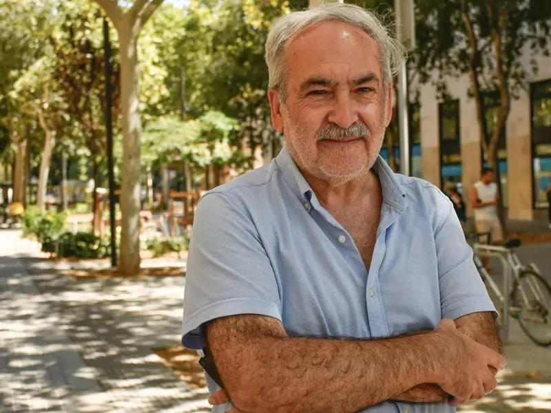 El papel del periodismo en la transición energética y las energías renovables en España